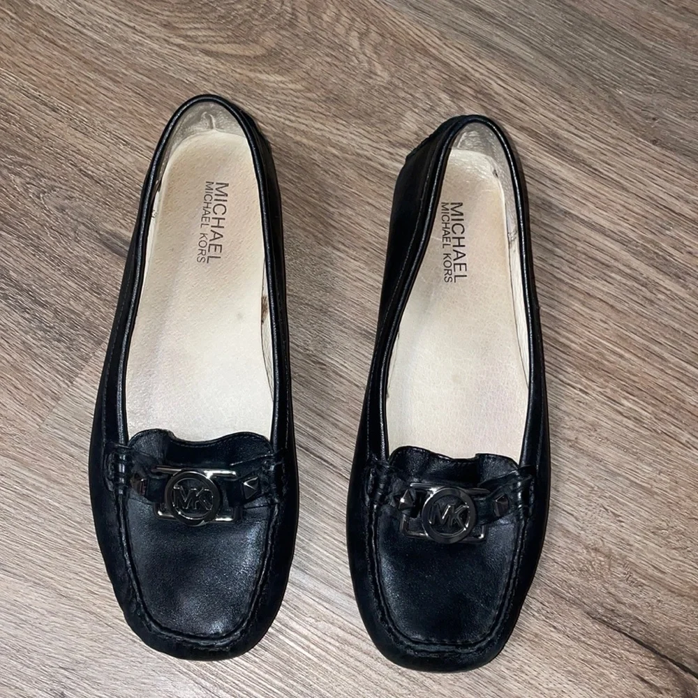 Michael Kors black leather loafers size 7 1/2 M - Picture 1 of 7